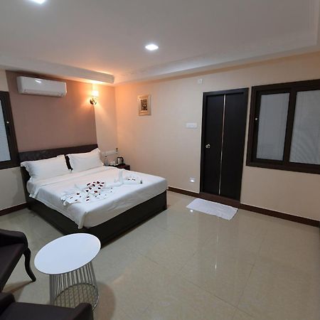 Coastal Grand Hotel Sampath Tiruchirappalli エクステリア 写真