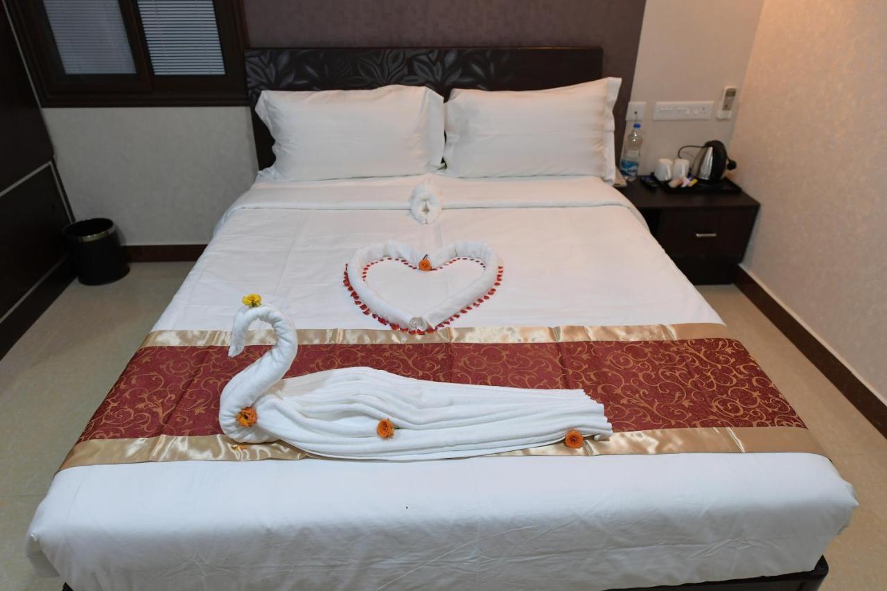 Coastal Grand Hotel Sampath Tiruchirappalli エクステリア 写真