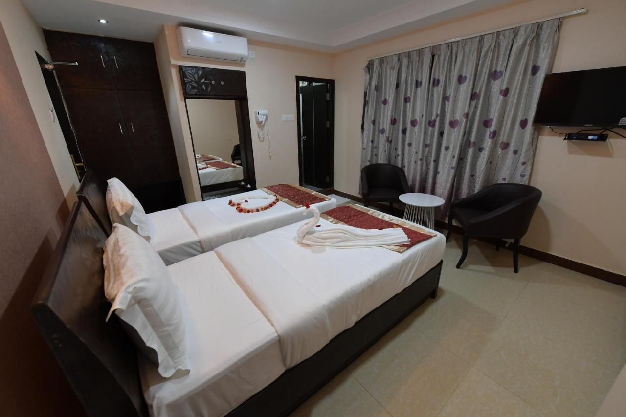 Coastal Grand Hotel Sampath Tiruchirappalli エクステリア 写真