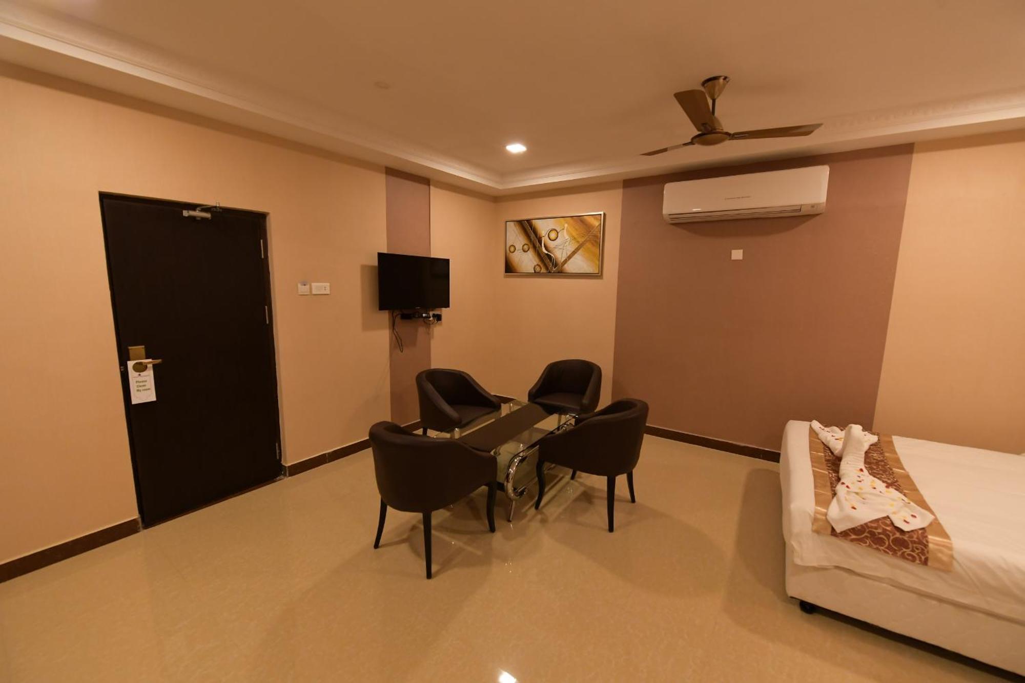 Coastal Grand Hotel Sampath Tiruchirappalli エクステリア 写真