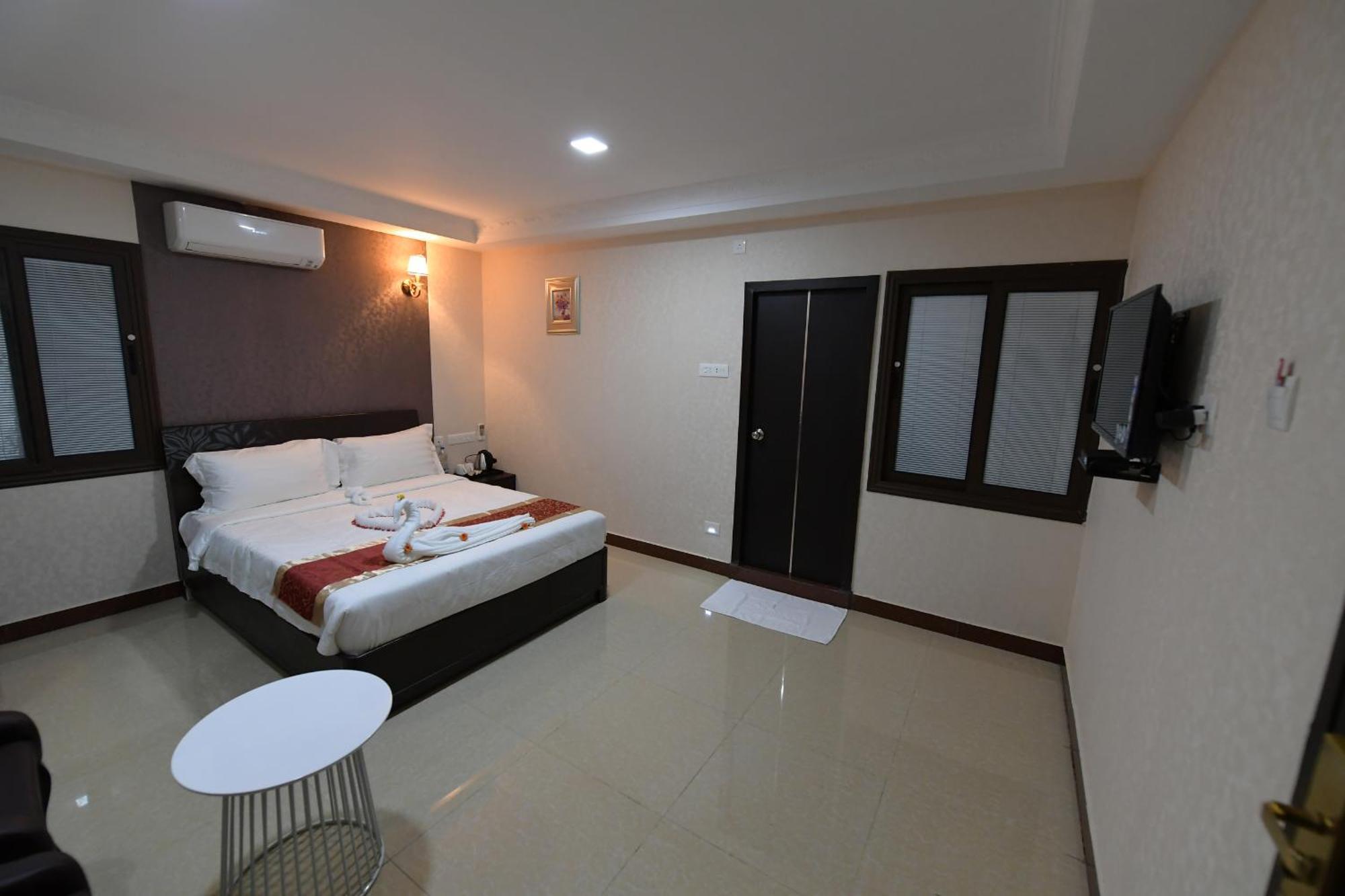 Coastal Grand Hotel Sampath Tiruchirappalli エクステリア 写真
