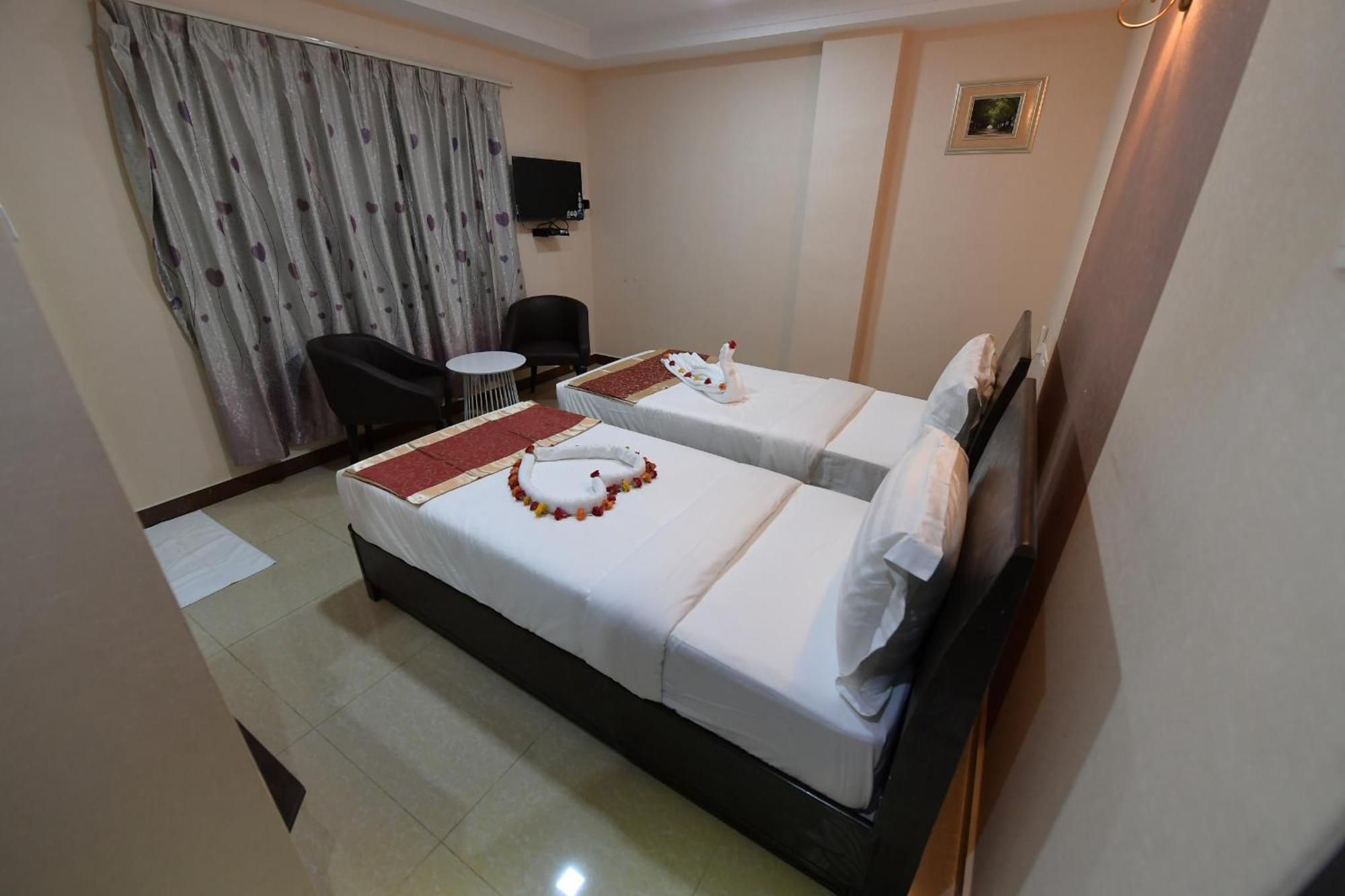 Coastal Grand Hotel Sampath Tiruchirappalli エクステリア 写真