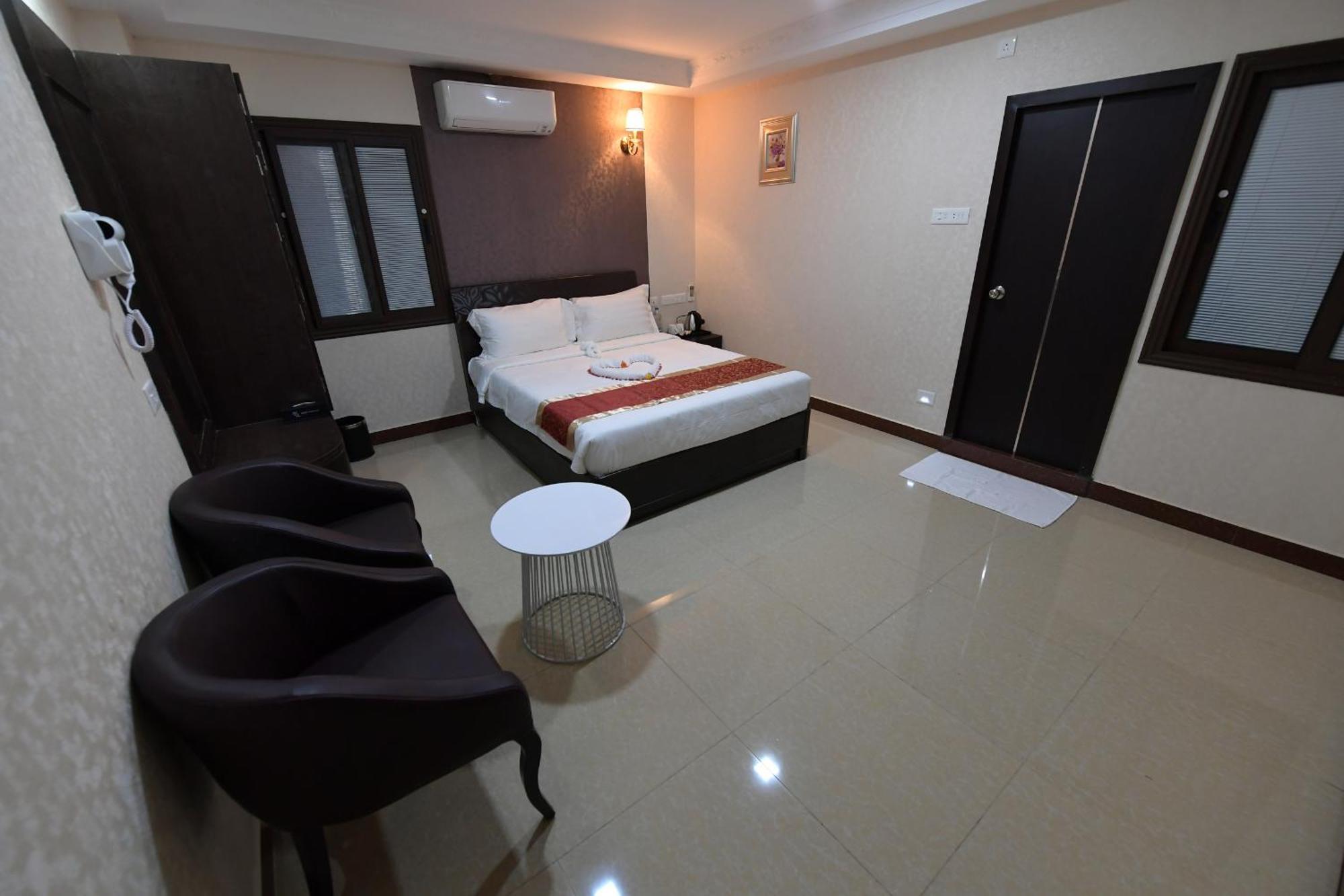Coastal Grand Hotel Sampath Tiruchirappalli エクステリア 写真